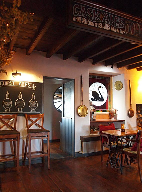 Black Swan Inn Masham Buitenkant foto